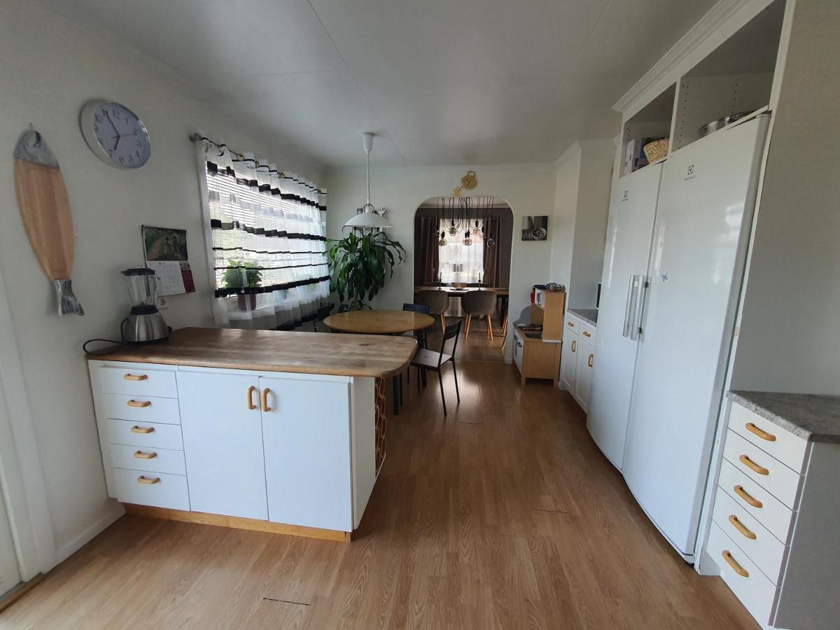 "Klippstigen" Villa For 10 Persons With Massage Chair, Sauna And Billiard Table Hultsfred Exterior photo